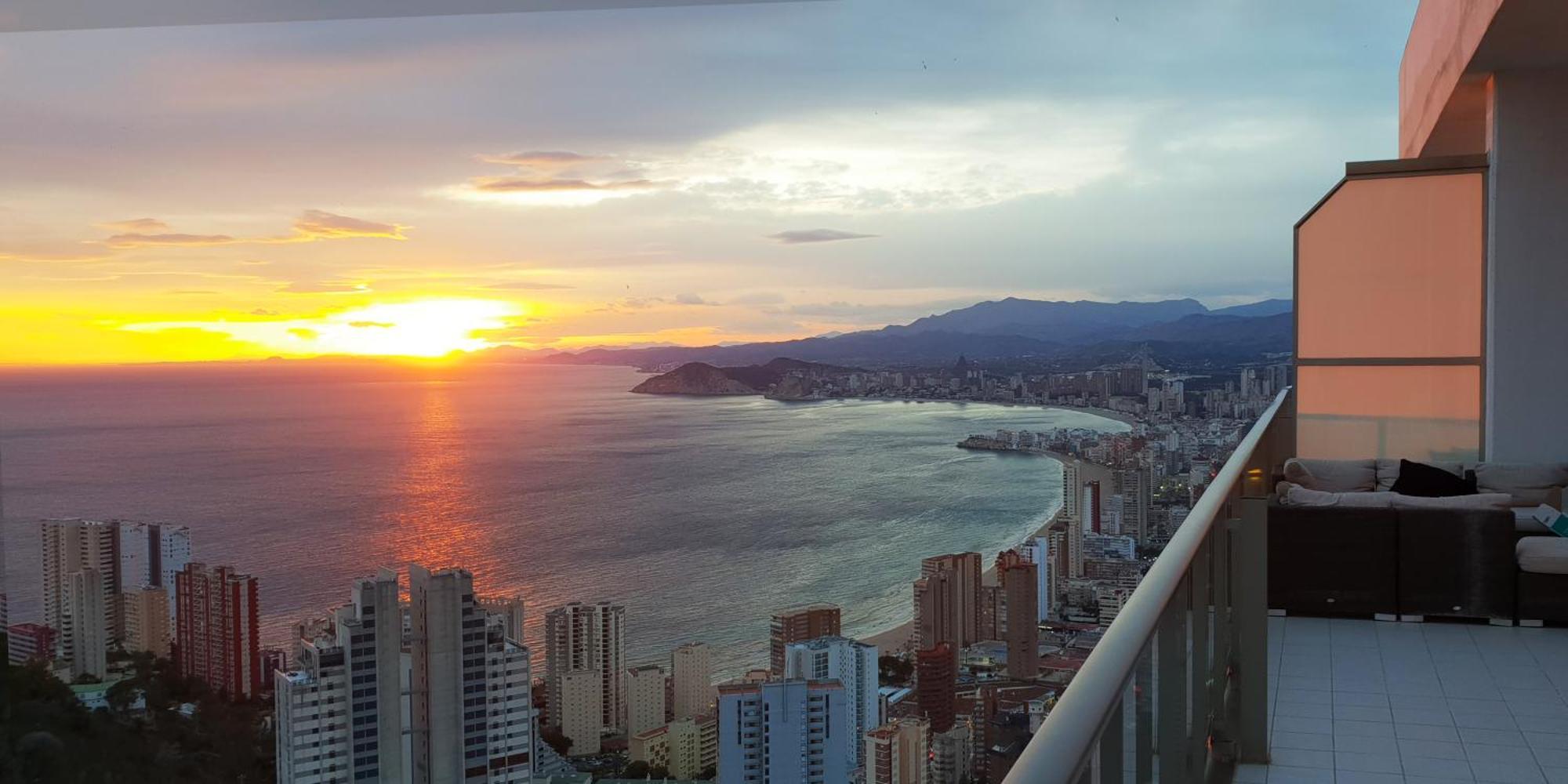 42nd Floor - Penthouse Vip With Private Terrace And Sea Views
